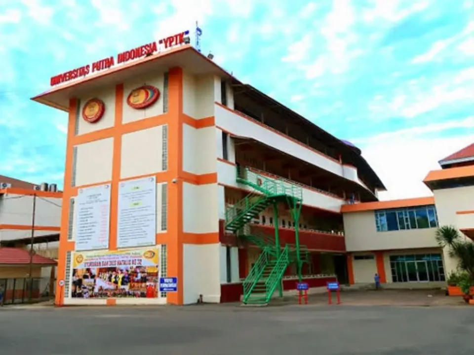 universitas-putra-indonesia-yptk-padang